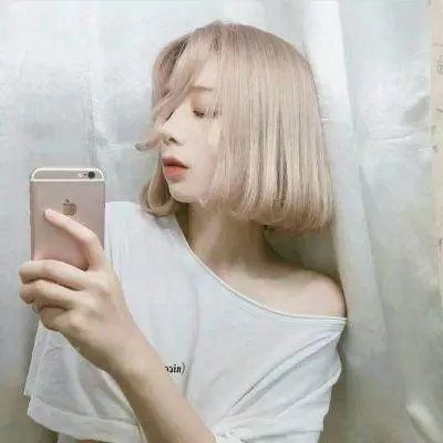 小魔女 封面